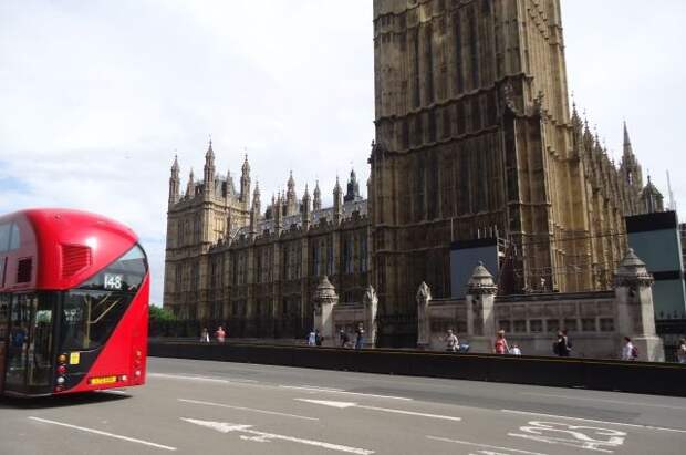 В Лондоне расследуют нарушения антиковидных мер на Даунинг-стрит