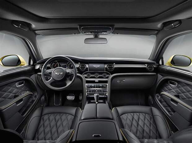 Элитный седан Bentley Mulsanne пережил свой первый рестайлинг Элитный седан Bentley Mulsanne пережил свой первый рестайлинг bentley, mulsanne, авто, рестайлинг, седан