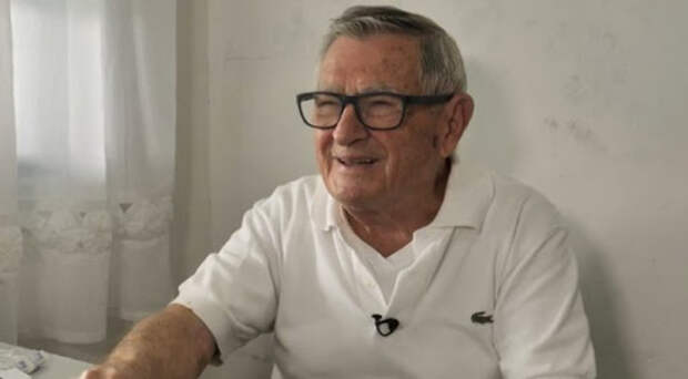 92-летний педиатр бесплатно лечит детей из бедных семей