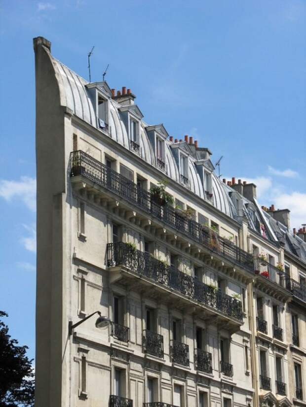 Самое «обрезанное» здание Парижа – Skinny Haussmann Building (Франция). | Фото: pinterest.com.