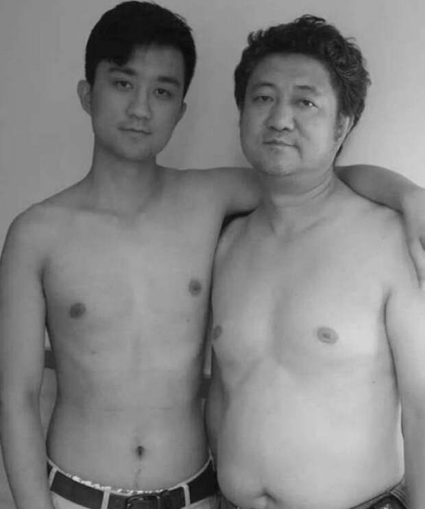 отец и сын фотографировались 30 лет вместе