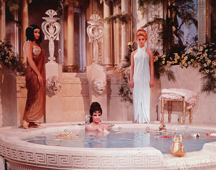 Элизабет Тейлор (Elizabeth Taylor) на съемках фильма «Клеопатра» (Cleopatra) (1963), фото 18