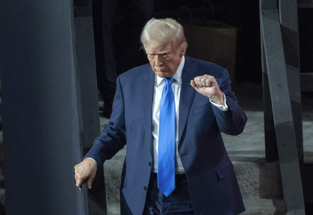 Трамп заявил, что США вновь стали самой сильной страной в мире