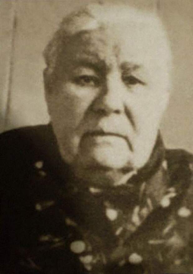 Мать Никиты Сергеевича Хрущева - Ксения Ивановна Хрущева мама, родители