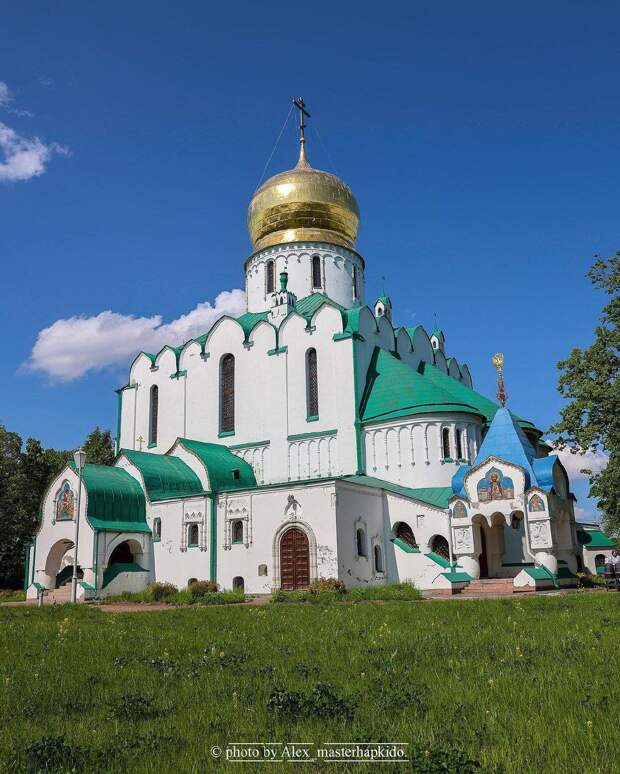 Познаем Петербург