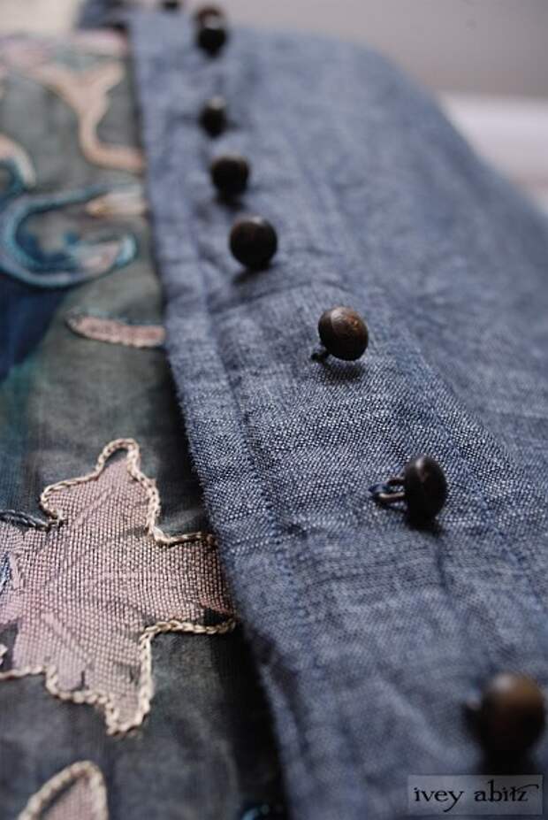 Ivey Abitz uses authentic antique buttons