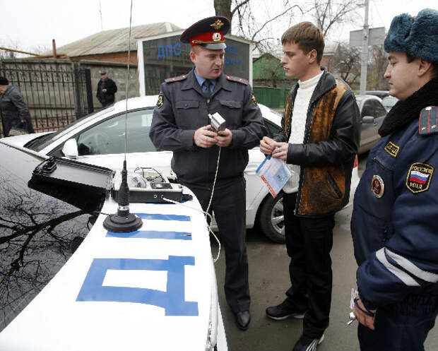 ГИБДД устроит водителям поголовную проверку на трезвость :: Общество :: Top.rbc.ru