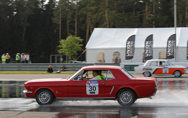 Олдтаймер ралли на автодроме ФСО олдтаймер, ралли, ретро автомобили