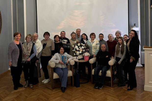 Казанская писательница Ольга Иванова представила вторую книгу дилогии «Сад Саифа Сараи»