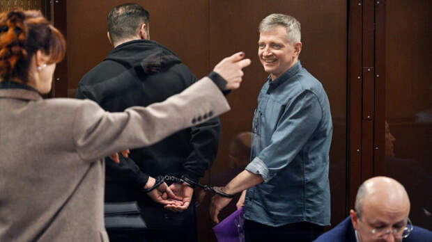 «Мы и Рейхстаг подожгли»: Экс-глава депкульта Москвы Кибовский отверг на суде все обвинения