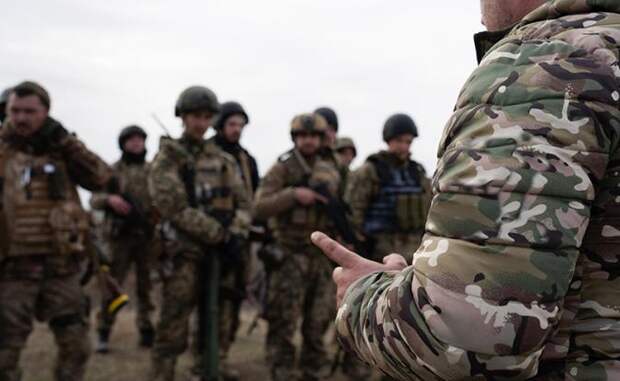 «Отправить в офицерские дозоры»: Комбриг ВСУ Фокин бросил «тупых ротных» на штурм Купянска