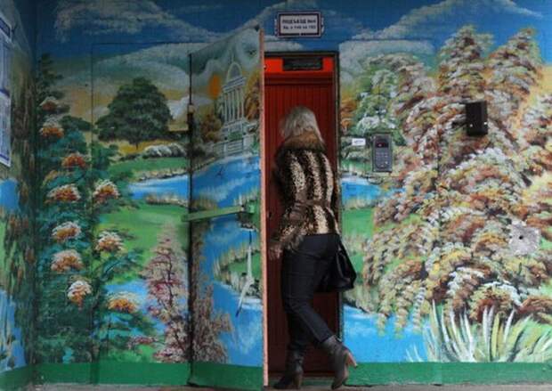 Красивые рисунки в подъезде Красивые рисунки в подъезде подъезд, рисунки, художник