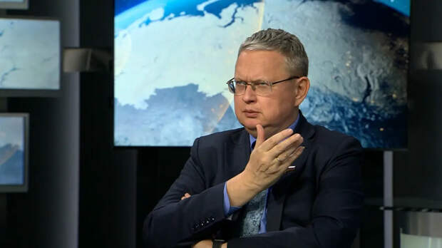 Делягин сделал важное объявление. С дрожащим сердцем: "Дорогие друзья, случилось непредсказуемое"