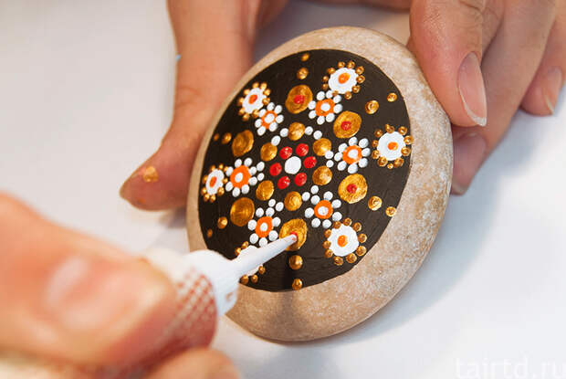 Точечная роспись по камням