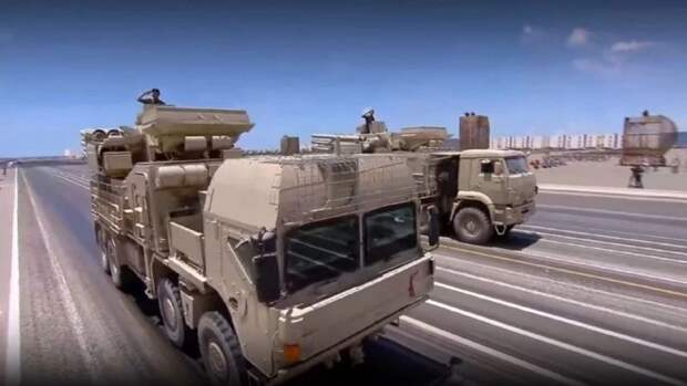 В Ливии на параде показали тульские комплексы «Панцирь» и «Смерч»