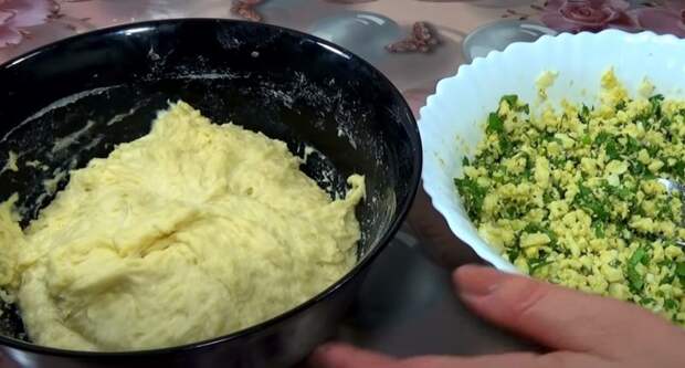 Пышные пирожки: забытый старый мамин рецепт. Тесто тает во рту — без дрожжей