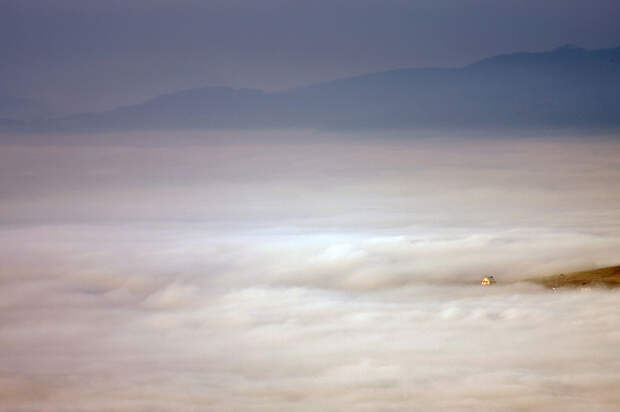 beneaththeMist10 Удивительные пейзажи в объятиях тумана