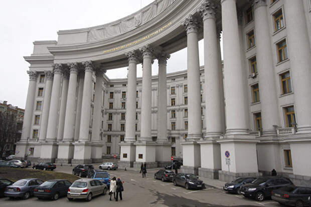 Украина заявила об отсутствии последствий выброса на заводе