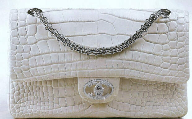 Классическая сумка от Chanel “Diamond Forever”