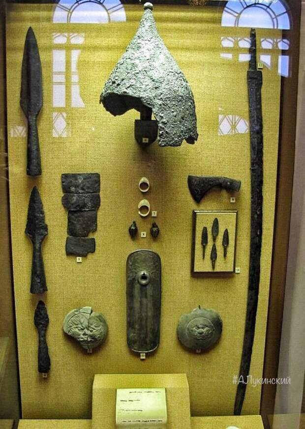 Монгольская амуниция повторяется в могольских могилах