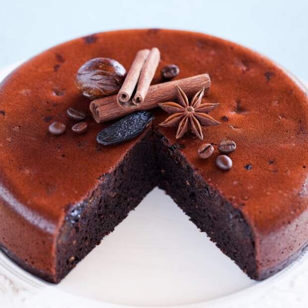 Торт в мультиварке с шоколадом и черносливом