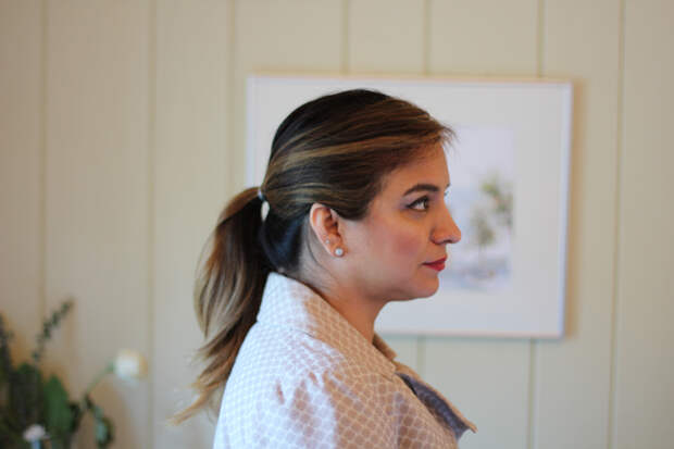 Rossana Vanoni pony tail side view
