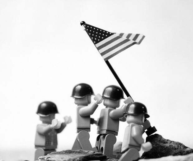 Конструктор Lego поднятие флага на иводзиме