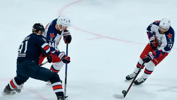 Магнитогорский "Металлург" обыграл московский ЦСКА в четвертом матче финала плей-офф КХЛ