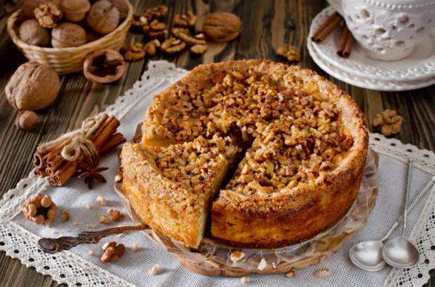 Пирог с грецкими орехами