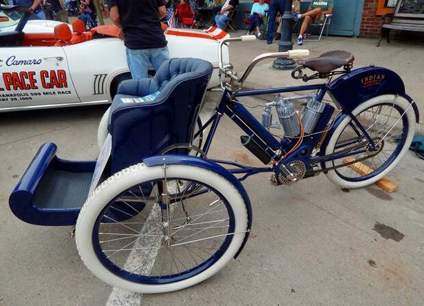 Выставка ретро-автомобилей в штате Висконсин авто, выставка, олдтаймер, ретро автомобили