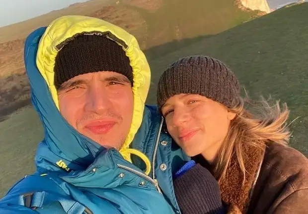 Рэпер Feduk опубликовал трогательное видео, на котором нянчит новорожденную дочь