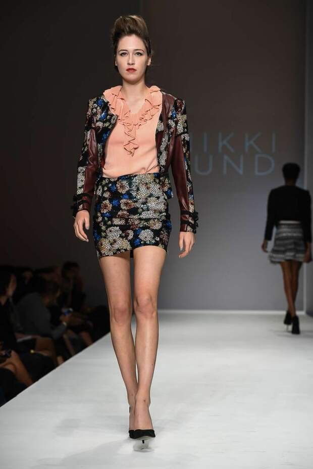 Nikki-Lund-11