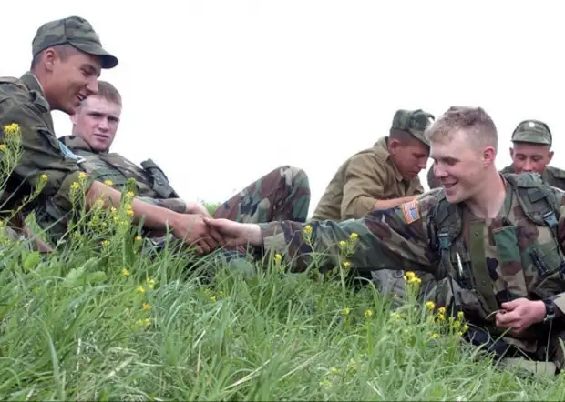 Сколько в военных рейтингах Россия уступает США? И где потерялась Украина