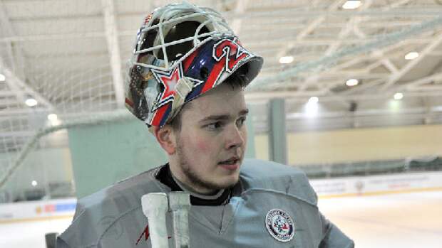 Внук Третьяка дебютировал за рижское "Динамо" и пропустил после первого броска