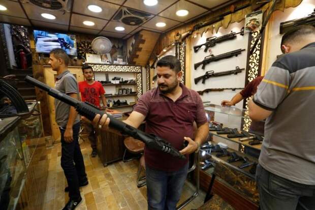 Долгожданный магазин оружия в Багдаде
