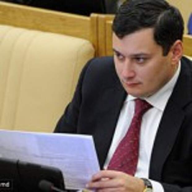 Pesu-deputata-Hinshteyna-postavyat-v-teatre-na-Taganke