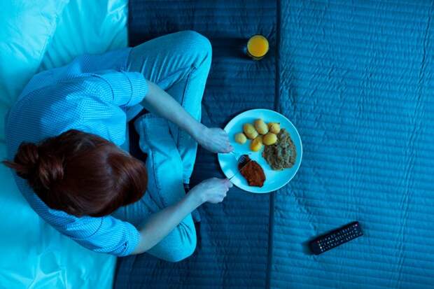 Вредно ли есть перед сном: миф или правда?