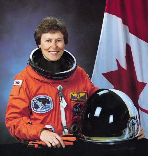 первая канадская женщина-космонавт Роберта Линн Бондар. Фото