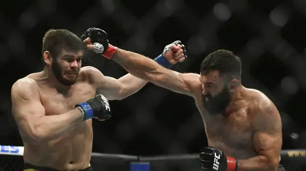 Белорусский боец Орловский одолел Линса на UFC Fight Night 171