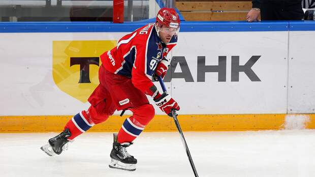 Канадский хоккеист Спронг ответил, чем его удивила Россия: «Для таких болельщиков особенно круто играть»