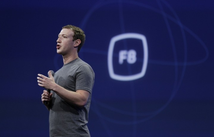 Цукерберг: антироссийские посты украинцев удаляются в Facebook из-за "языка ненависти"