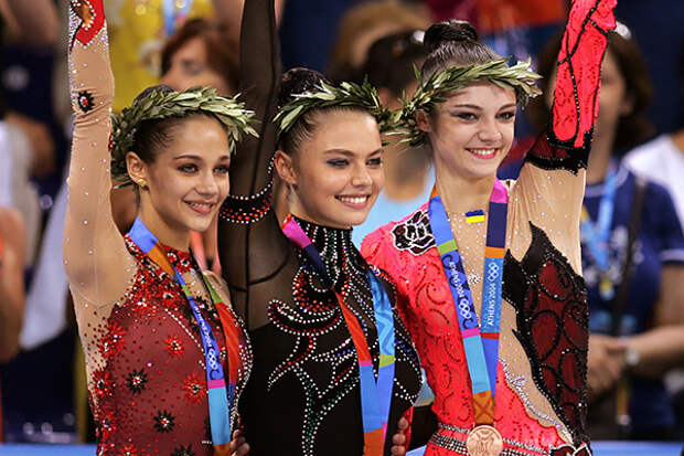 Алина Кабаева (в центре). Фото: GLOBAL LOOK press/ t03