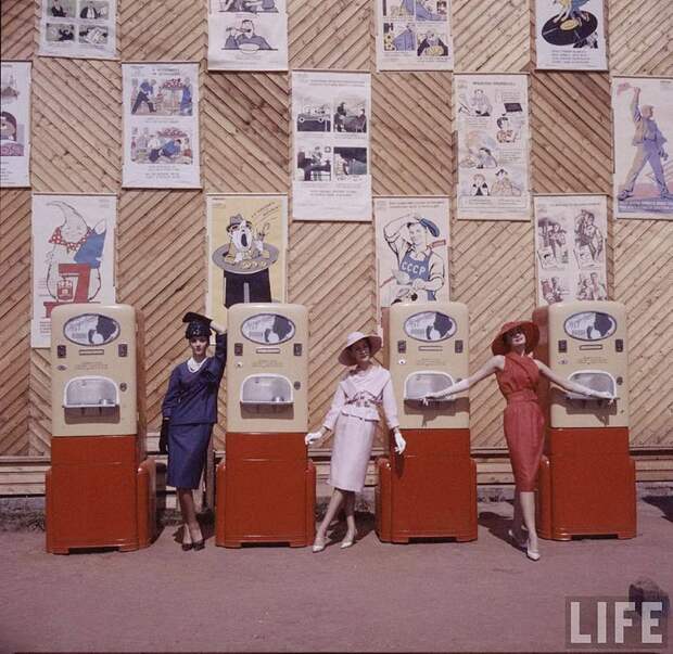 Christian Dior в Москве. 1959 год. (30 фото)