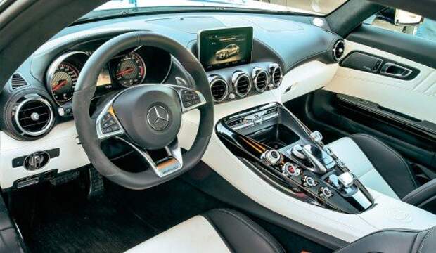 Mercedes AMG int