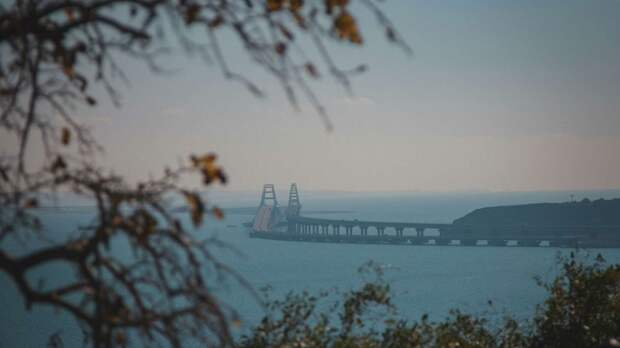 По Крымскому мосту на выходных проехали более 100 тысяч авто