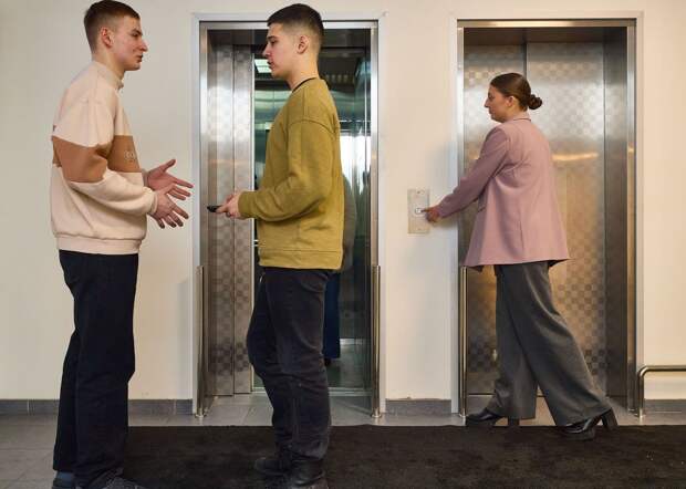 Психолог Минаева: избыток или нехватка общения на работе ведут к выгоранию