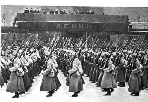 Военный Парад в Москве 7 ноября 1941 года