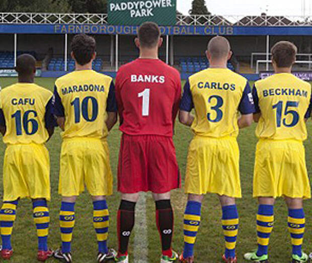 Игроки ФК "Фарнборо". Фото: farnboroughfc.co.uk