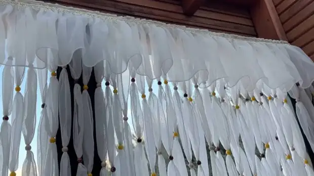 Отличная переделка старых тюлевых штор: идея, которая вам понравится ...