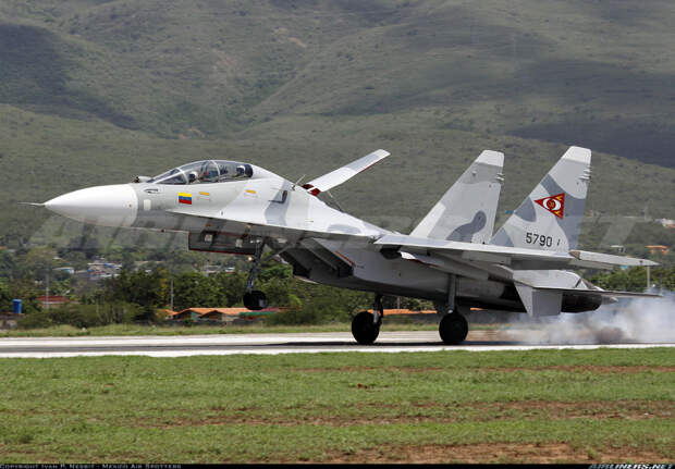 Su-30_Venezuela_1573430.thumb.jpg.d8fd10